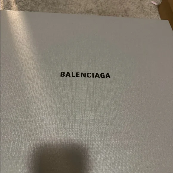 Balenciaga Men's Taupe Oxfords - Picture 11 of 11